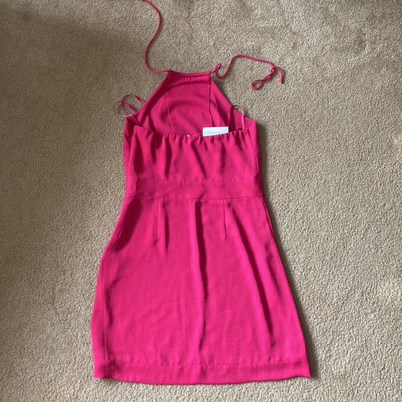 Never worn cocktail dress. - Picture 4 of 6